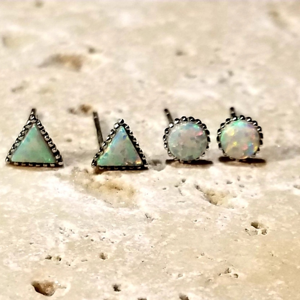 Flat Opal Earring